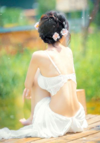 日本人真吃奶头视频_BD英语在线视频播放