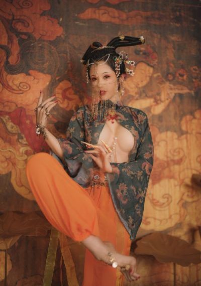 动漫人物涌二次元人物在线观看_BD国语在线播放